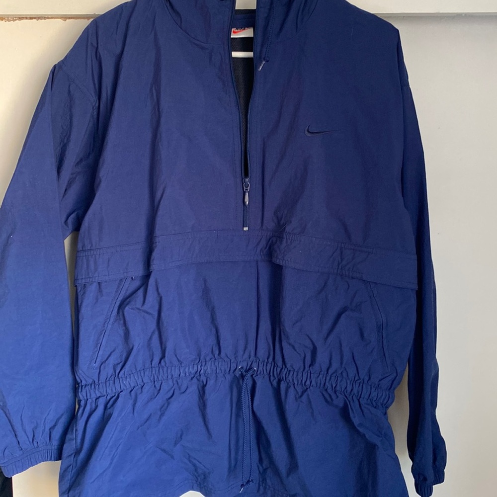 Retro Nike windbreaker